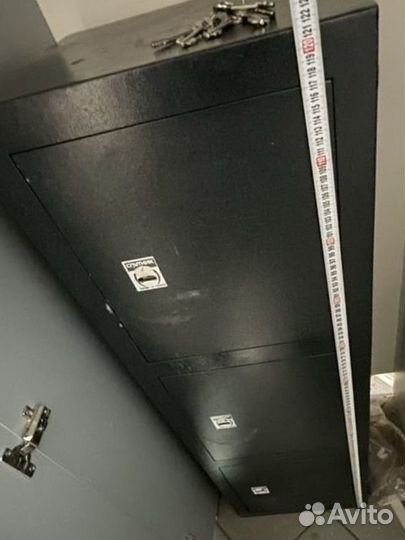 Сейф металлический