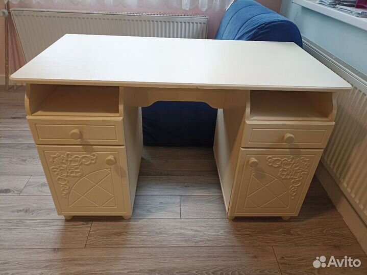 Письменный стол Соня Премиум