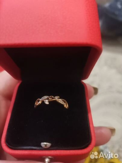 Золотое кольцо 585