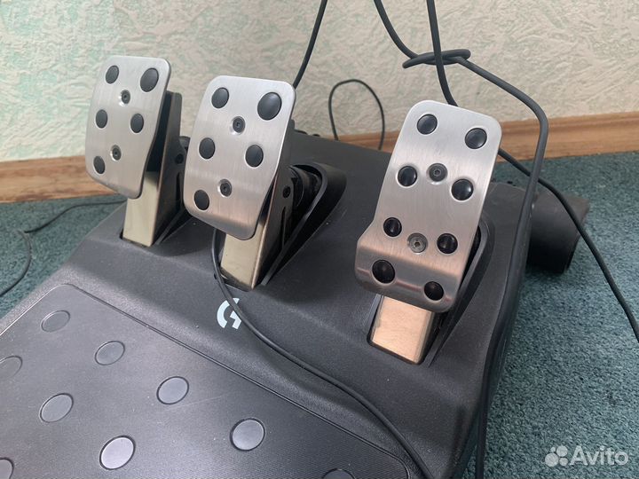 Игровой руль logitech