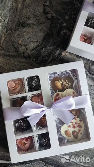 Шоколадные конфеты ручной работы на подарок