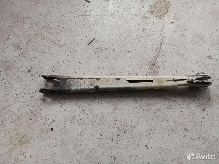 Задний правый (верхний) рычаг BMW E46