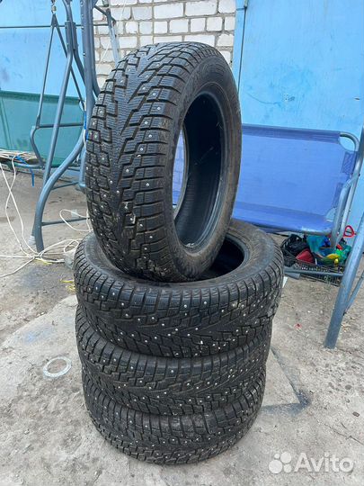 GT Radial IcePro 3 215/60 R17