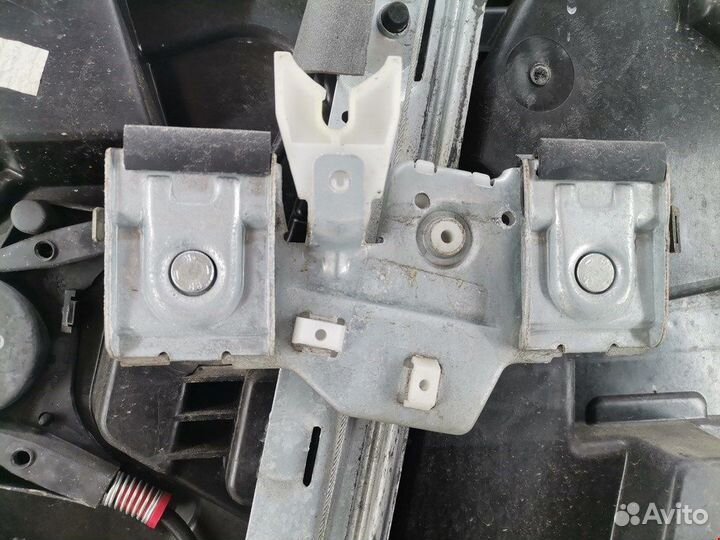 Стеклоподъемник для Ford Fiesta 6