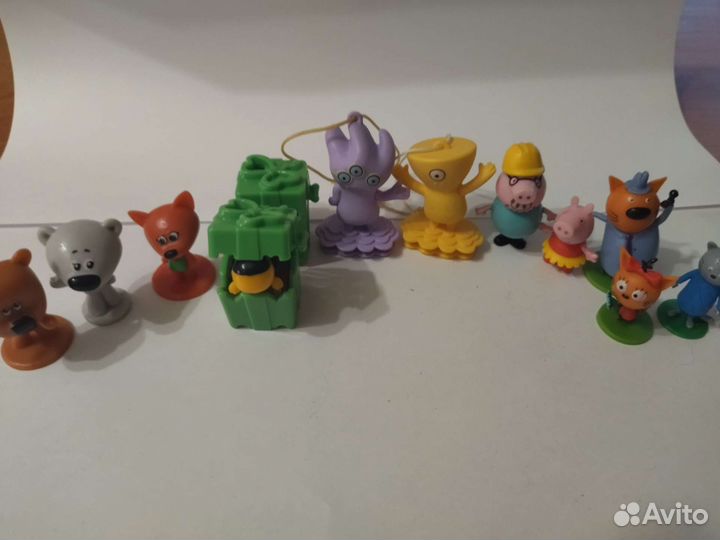 Киндер игрушки