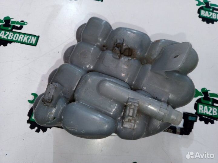 Бачок расширительный Porsche Cayenne 2 поколение