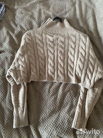 Свитер женский