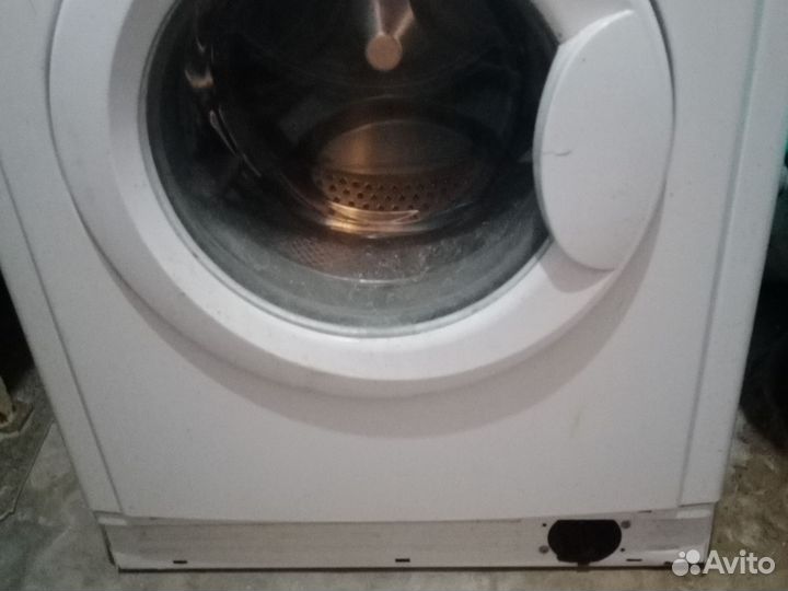 Стиральная машина бу indesit wia60 работает