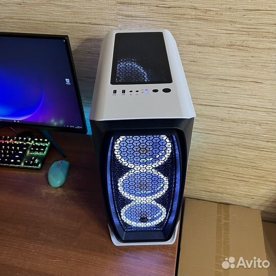 Ryzen 5700X3D 32GB RTX 4060 1TB SSD