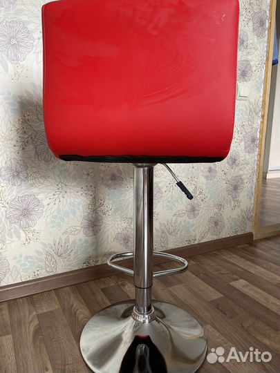 Стул для визажиста бровиста