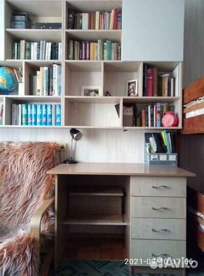 Письменный стол