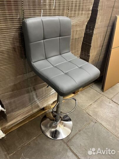 Барные стулья со спинкой Pascal