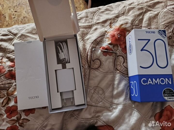 Tecno Camon 30, 8/256 ГБ