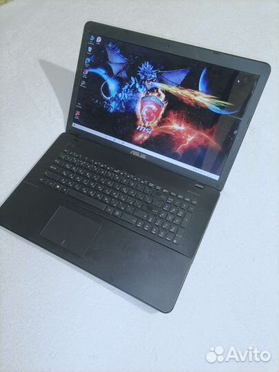 Asus с большим экран(ssd/4 ядер/4/две видеокарты