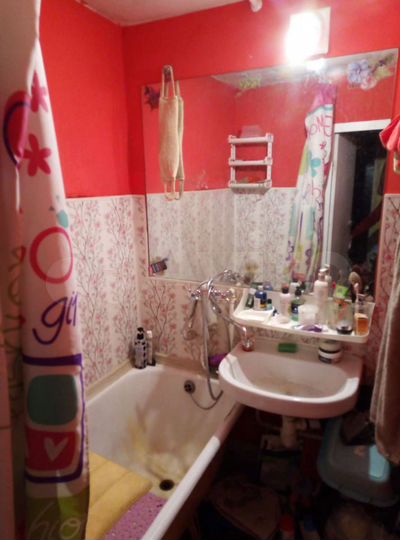 Комната 14 м² в 2-к., 1/9 эт.