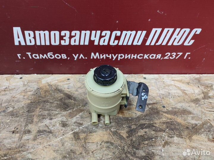 Бачок гур Renault Sandero 1