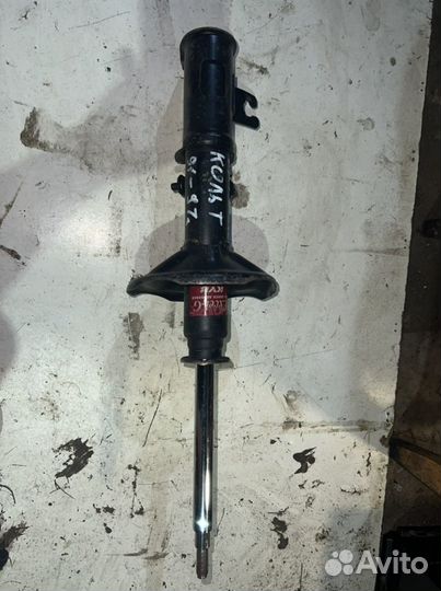 Амортизатор передний Mitsubishi Colt