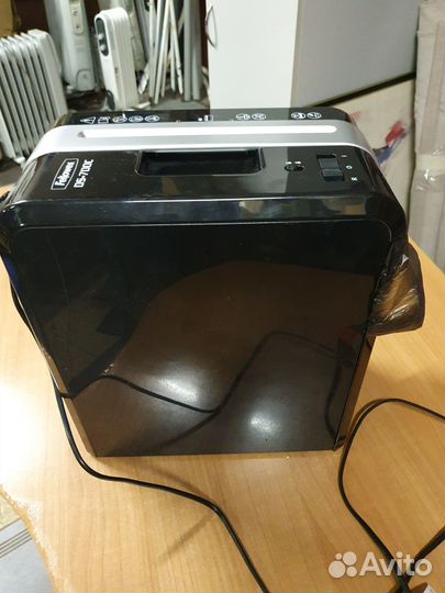 Шредер Fellowes ds-700c