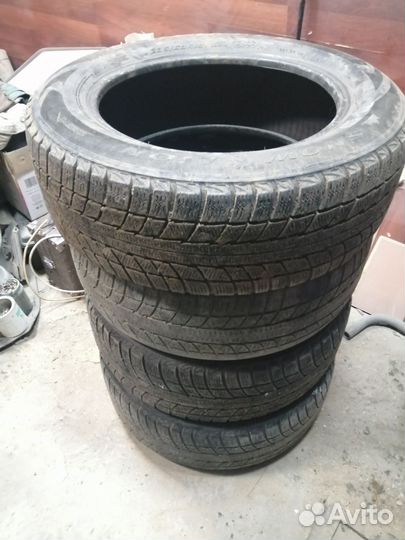 Triangle IceLink Trin PS01 235/65 R18 106H