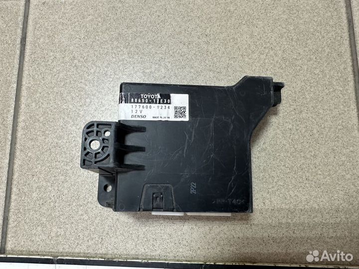 Блок управления климатом Королла Corolla e150