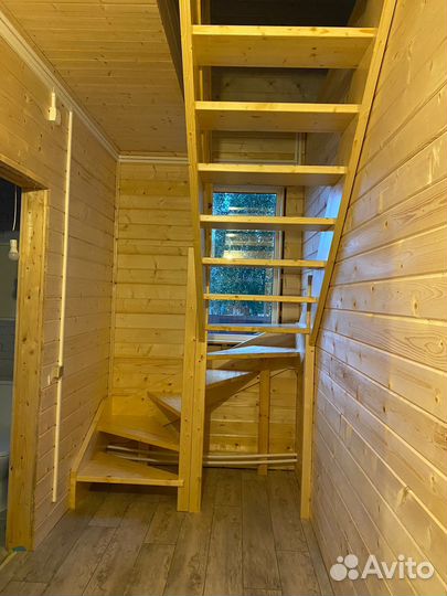 Деревянные лестницы для загородного дома на 2этаж