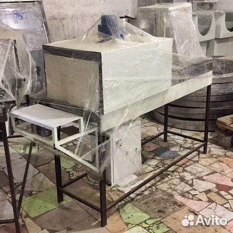 Упаковщик в термоусадочную пленку