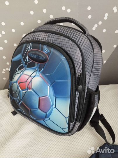 Рюкзак + пакет одежды для школьника 118-125 см