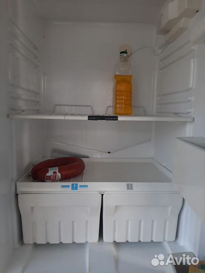 Холодильник бу stinol