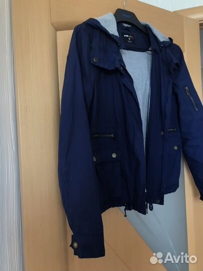 Куртка/ветровка