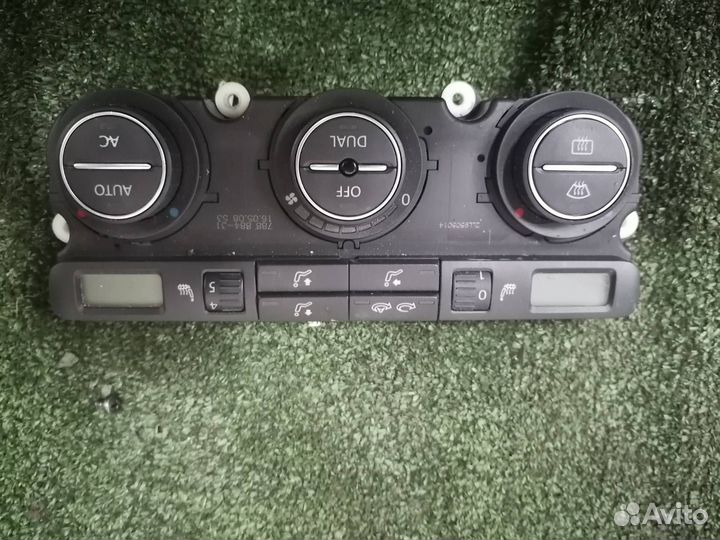 Блок управления климатом Volkswagen Tiguan 4Motion