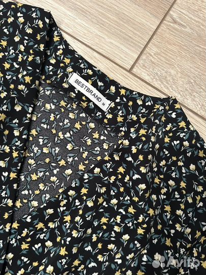 Милое платье на любой сезон, M