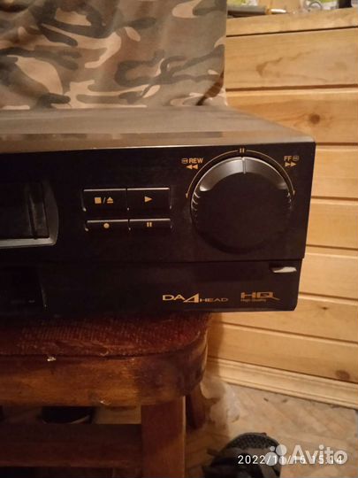 Видеомагнитофон jvc