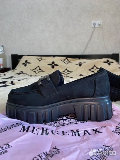 Лоферы женские черные 37 размер