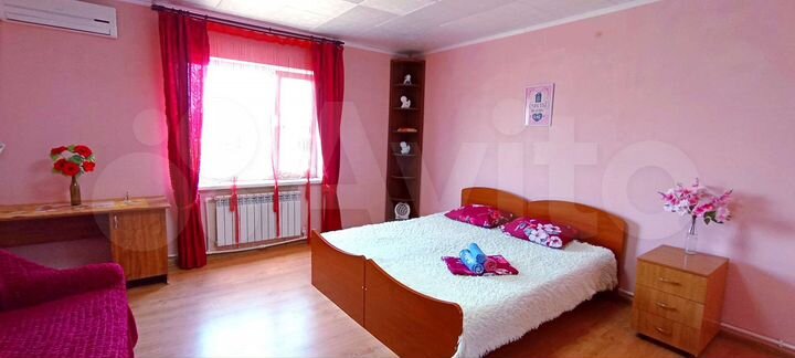 1-к. квартира, 52 м², 1/2 эт.