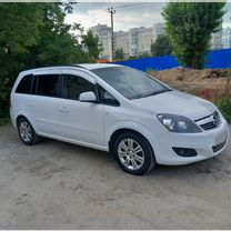 Opel Zafira 1.8 MT, 2012, 137 000 км, с пробегом, цена 899 000 руб.