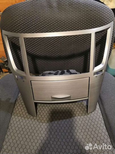 Подаётся атомагнитола на subaru legasy outback