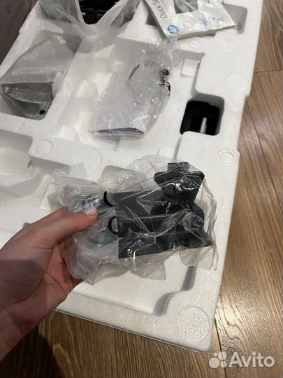 Монитор для компьютера HP u27 4K Wireless(9TQ13AA)