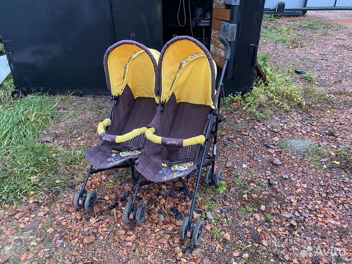 Коляска для двойни