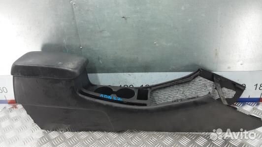 Подлокотник центральный toyota corolla E12 (ADN22I