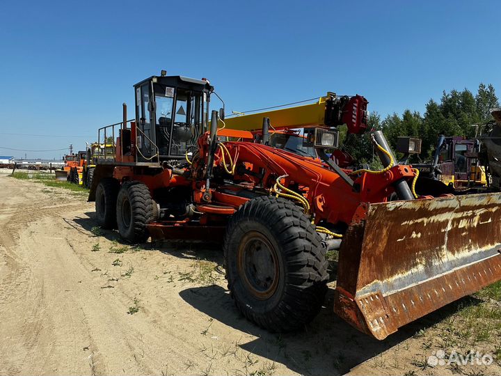 Автогрейдер ЧСДМ ДЗ-98В.00100-110, 2013