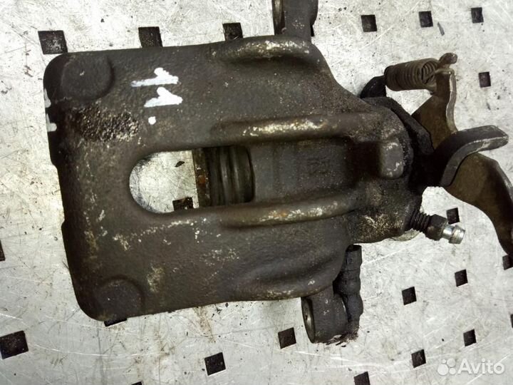 Суппорт задний правый Ford Focus/Focus RS