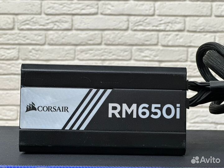 Блок питания 650w 80+Gold Corsair