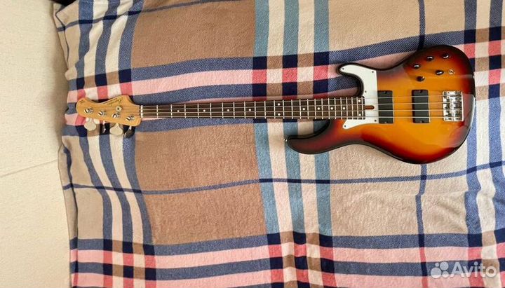 Бас гитара Bacchus TF-001 Twenty Four 4 струны