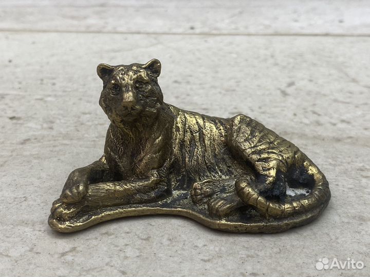 Бронзовые статуэтки