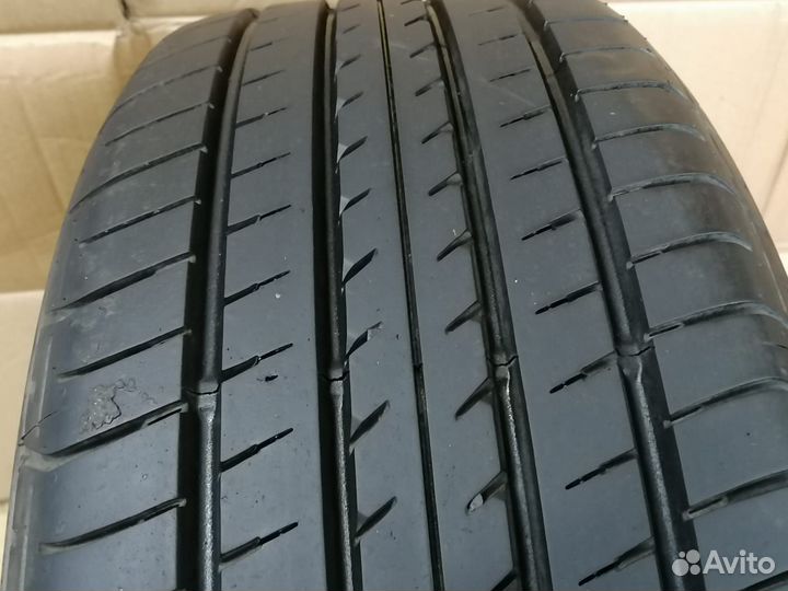 Dunlop SP Sport 270 215/55 R17 93V