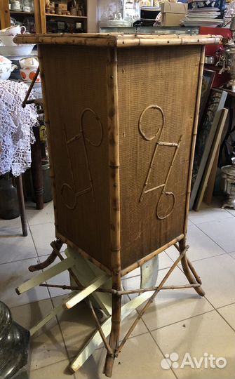 Шкафчик для патефона, пластинок. Бамбук