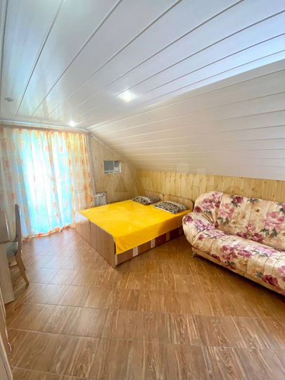 Комната 18 м², 1/3 эт.