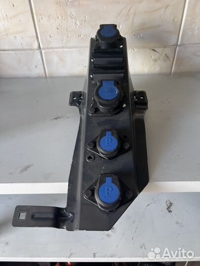 Кронштейн разъемов прицепа Scania 6 2520426