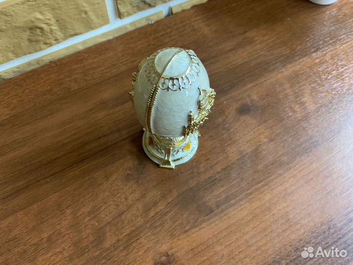 Яйцо-шкатулка в стиле Фаберже