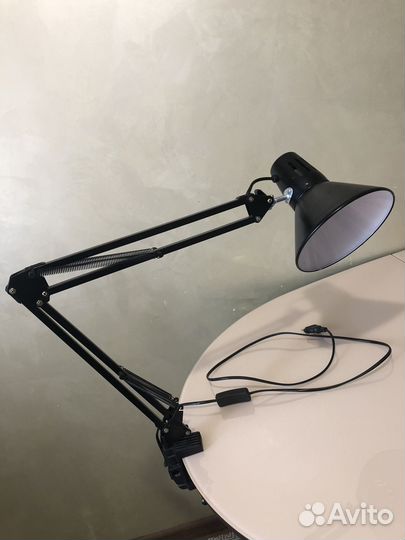 Лампа настольная для маникюра